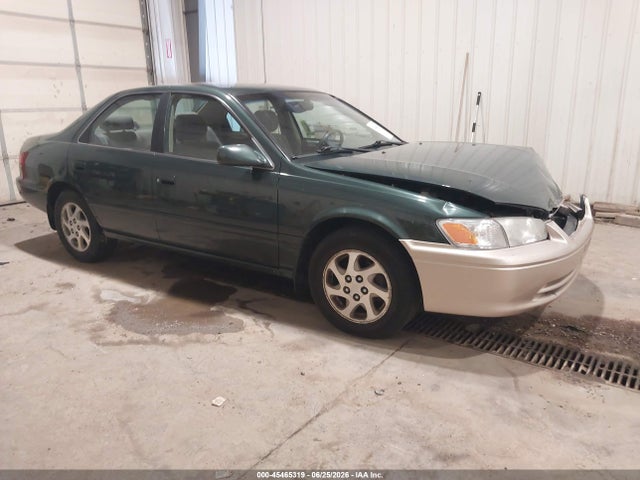 2000 TOYOTA CAMRY LE