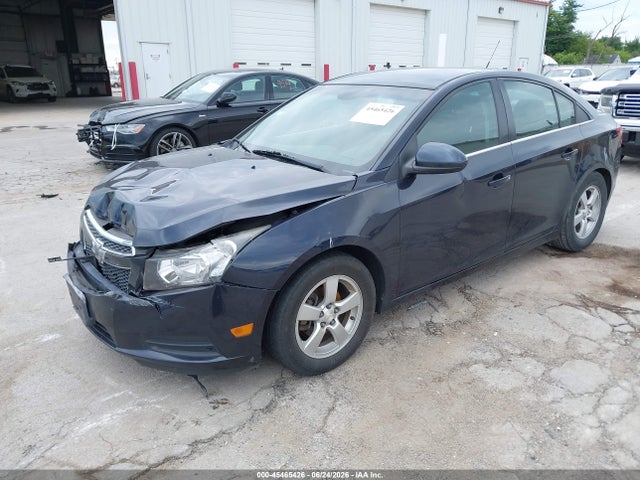 2014 Chevrolet CRUZE LT photo 2