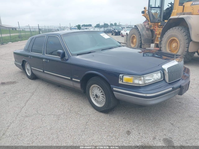 1997 LINCOLN TOWN CAR SIGNATURE