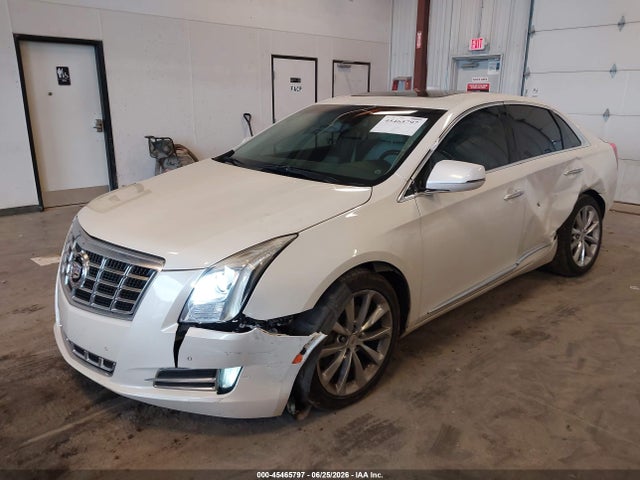 2013 Cadillac XTS LUXURY photo 2