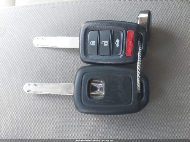 2015 Honda CIVIC LX — миниатюра 11