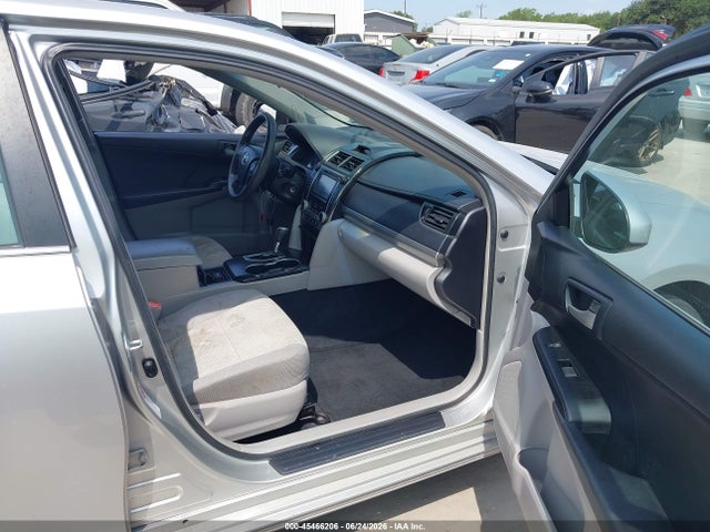 صورة مصغرة 5 لـ 2012 Toyota CAMRY LE