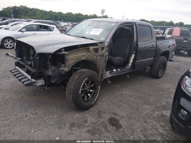 2018 Toyota TACOMA TRD OFF ROAD photo 2