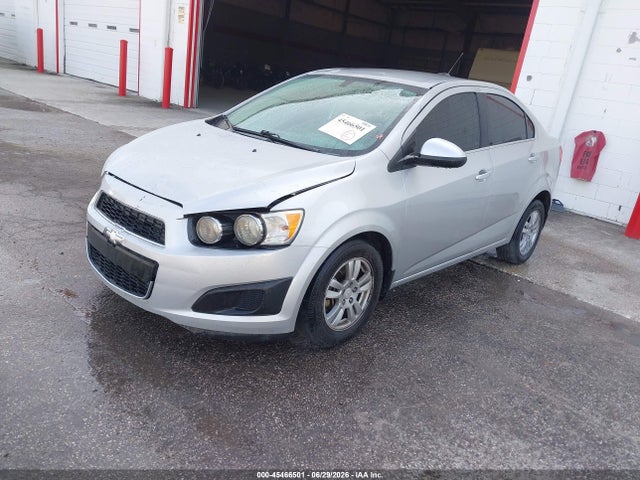 2015 Chevrolet SONIC LT AUTO — фото 2