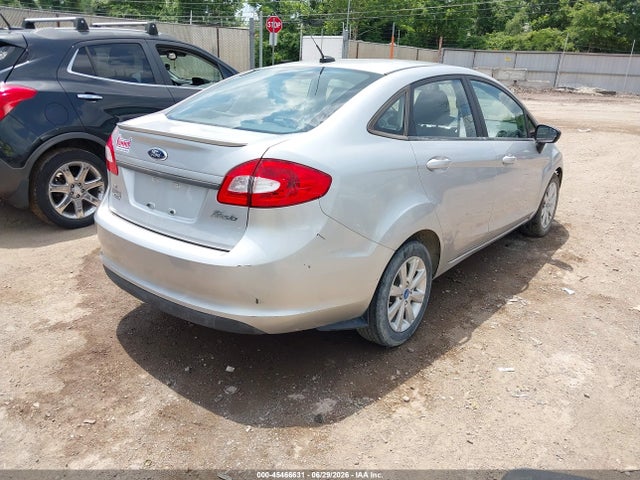 صورة 4 لـ 2013 FORD FIESTA SE