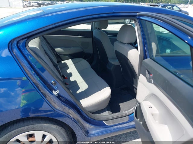 صورة 8 لـ 2020 Hyundai ELANTRA SE