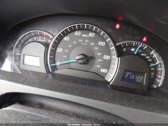 2012 Toyota CAMRY XLE photo 7