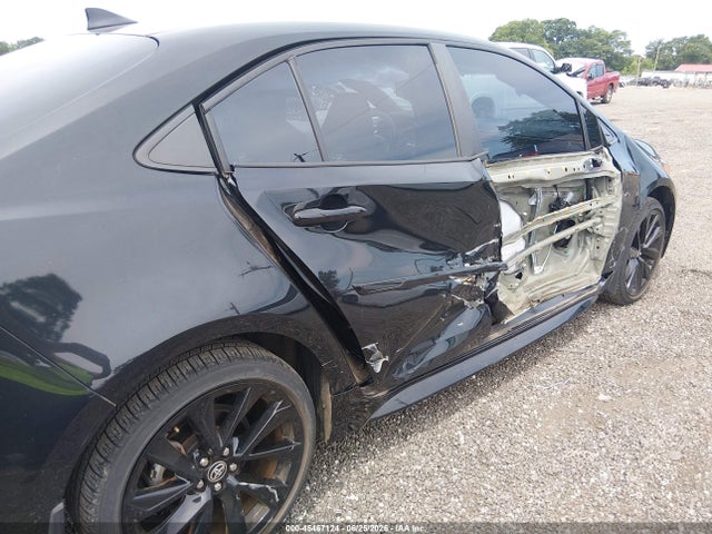 2022 Toyota COROLLA SE NIGHTSHADE EDITION photo 6