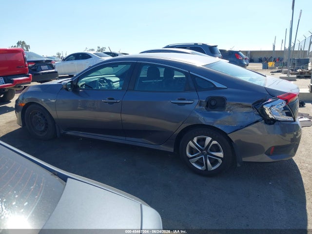 2016 Honda CIVIC LX — миниатюра 14