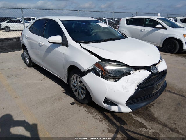 2017 Toyota COROLLA LE — фото 1
