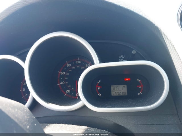 2010 Toyota MATRIX photo 7