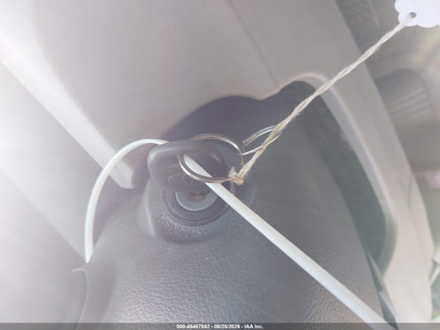 2008 Toyota CAMRY LE — миниатюра 11