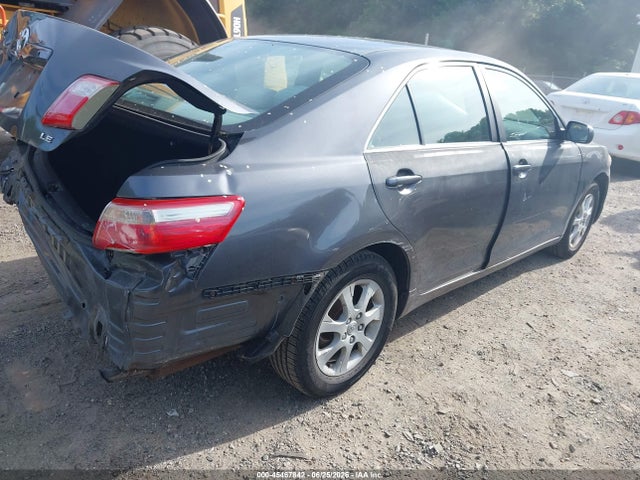 2008 Toyota CAMRY LE photo 4