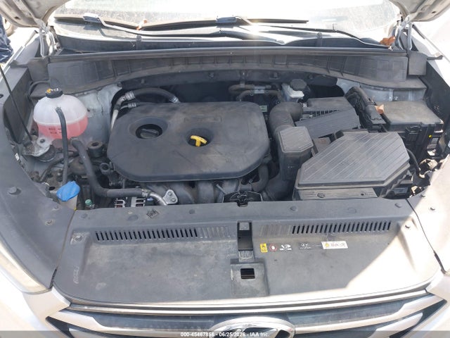 2017 HYUNDAI TUCSON SE 10