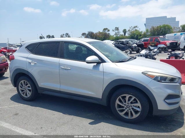 2017 HYUNDAI TUCSON SE 13