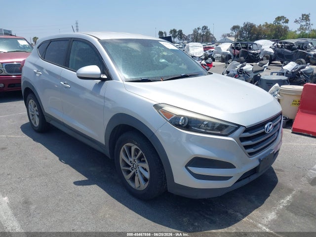 2017 HYUNDAI TUCSON SE 6