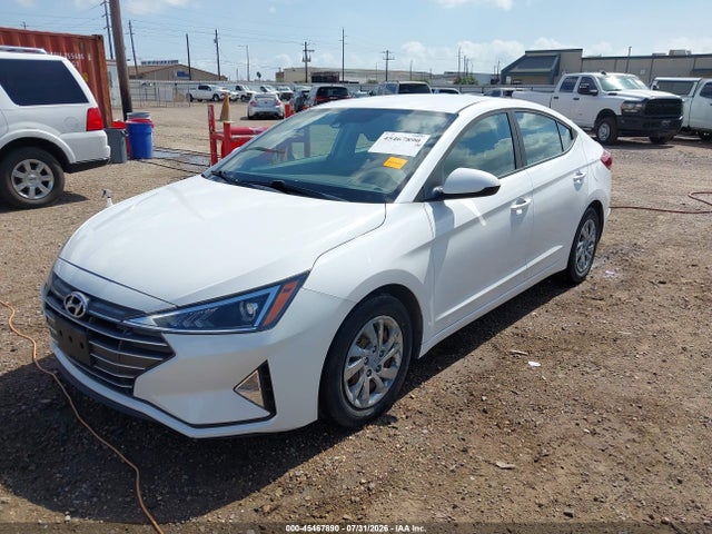 2020 Hyundai ELANTRA SE photo 2