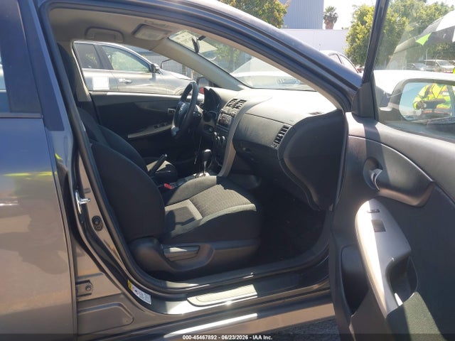 2011 Toyota COROLLA S 照片 5