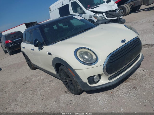 2017 MINI CLUBMAN COOPER