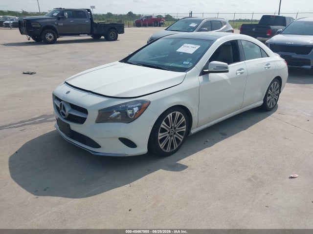 صورة 2 لـ 2018 Mercedes-BENZ CLA