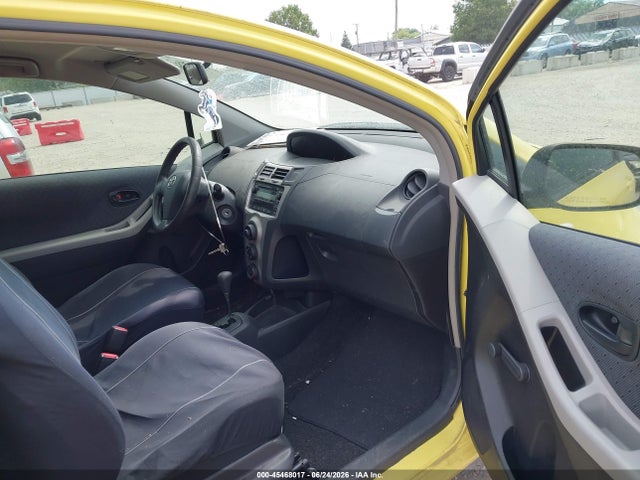 2009 Toyota YARIS photo 5