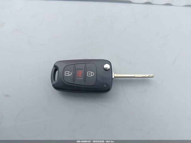 2013 KIA SOUL + — миниатюра 11