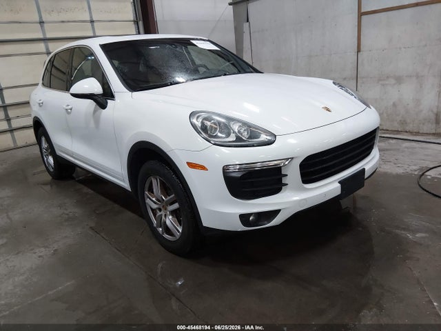 2016 PORSCHE CAYENNE 