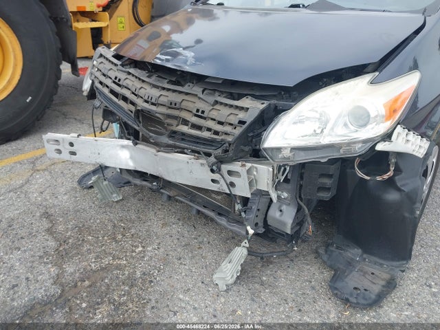 2015 Toyota PRIUS TWO thumbnail 13