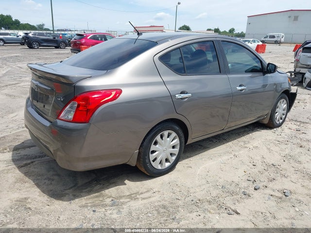2016 Nissan VERSA 1.6 SV 照片 4