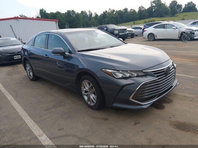 2019 TOYOTA AVALON XLE