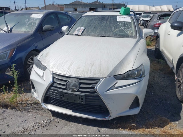 2019 Lexus IS 300 — миниатюра 13
