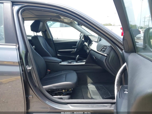 2017 BMW 320I 照片 5