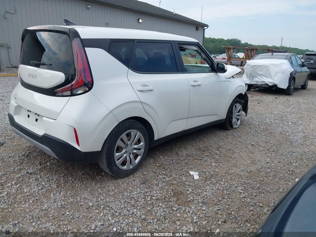 صورة 4 لـ 2023 KIA SOUL LX