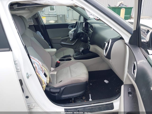 صورة 5 لـ 2023 KIA SOUL LX