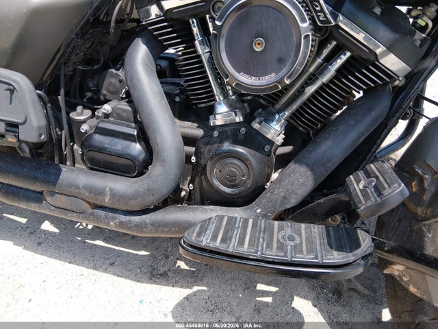 2019 HARLEY-DAVIDSON FLTRXS 8