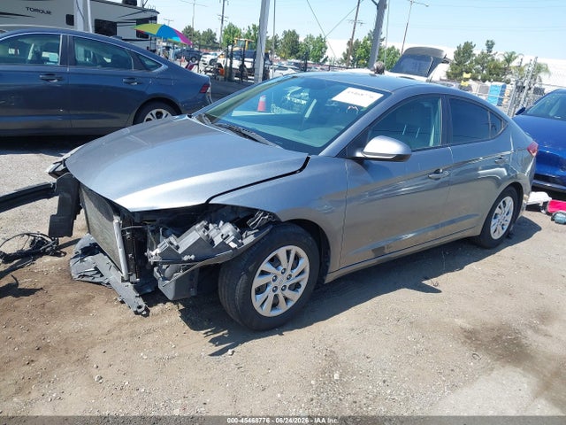 صورة 2 لـ 2017 Hyundai ELANTRA SE