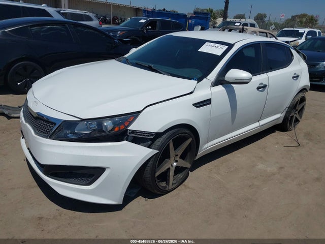 2011 KIA OPTIMA LX 照片 2
