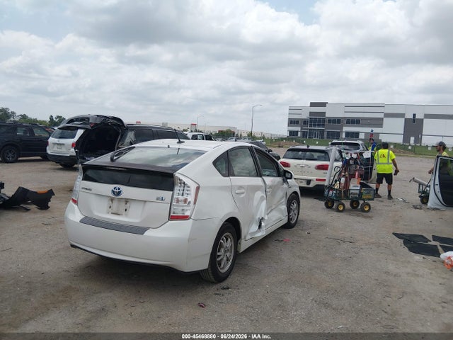 2011 Toyota PRIUS TWO 照片 4