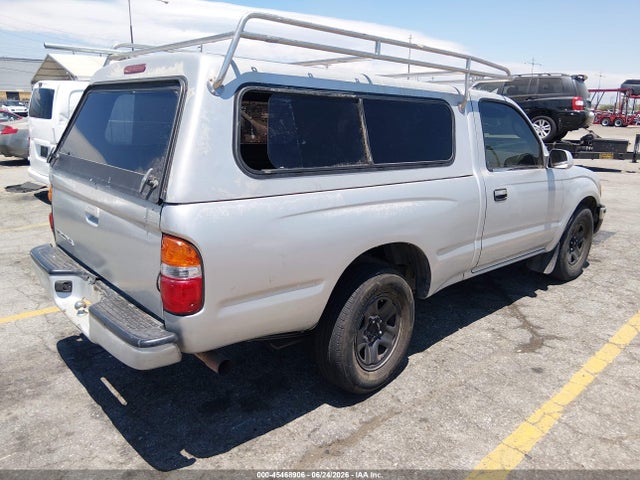 2002 Toyota TACOMA photo 4