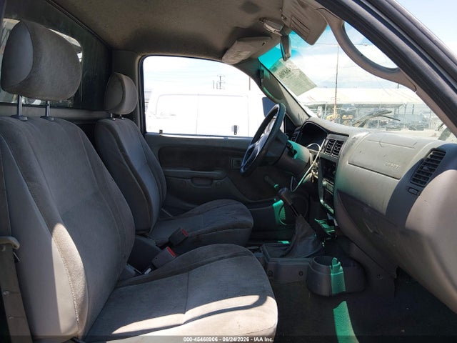 2002 Toyota TACOMA photo 5