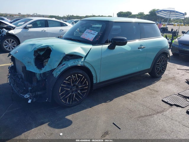 2025 MINI HARDTOP COOPER S photo 2