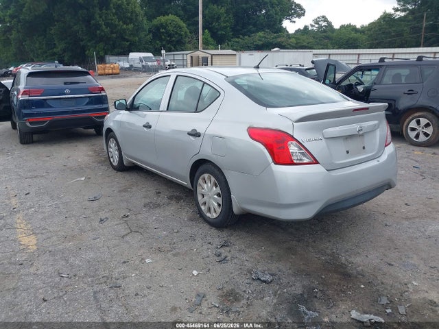 2017 Nissan VERSA 1.6 S+ 照片 3