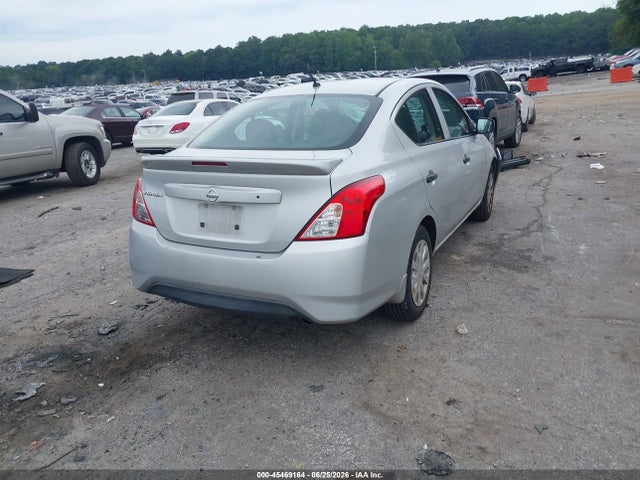 2017 Nissan VERSA 1.6 S+ 照片 4