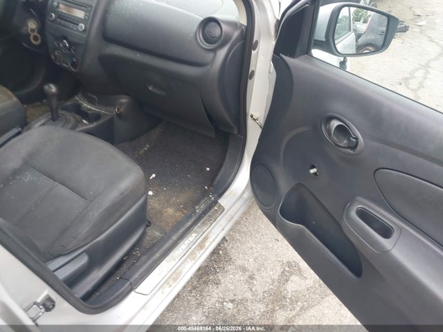 2017 Nissan VERSA 1.6 S+ 照片 5