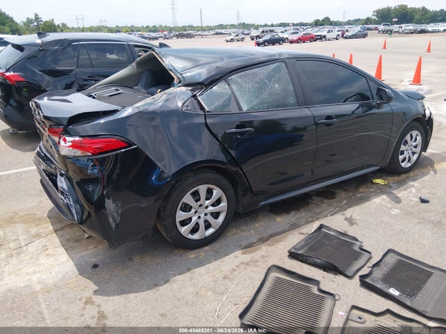 2022 Toyota COROLLA LE photo 4