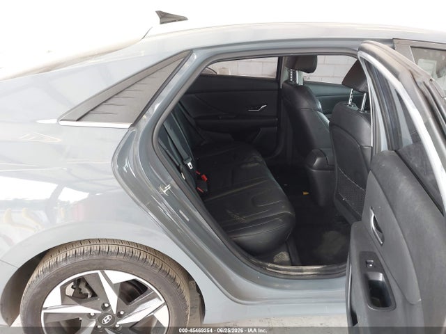 2021 Hyundai ELANTRA LIMITED photo 8