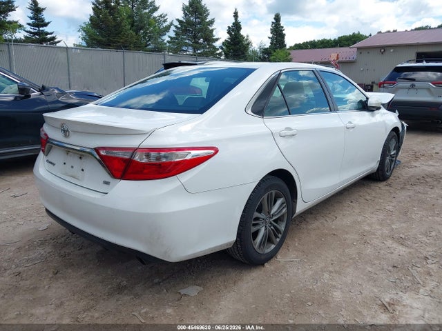 2017 Toyota CAMRY SE 照片 4