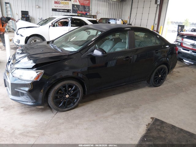 2018 Chevrolet SONIC LS AUTO 照片 2