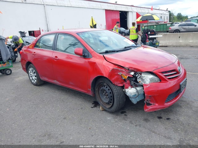 2013 TOYOTA COROLLA LE