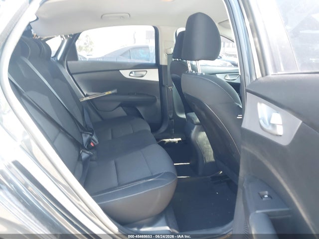 صورة 8 لـ 2024 KIA FORTE LXS